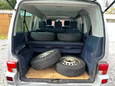 VW T4 Caravelle 2.5 TDI — Monospace polyvalent, 8 places, moteur fiable — Miniatur 10