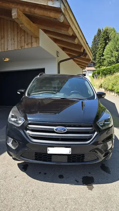 Ford Kuga 2.0 TDCi 180 ST-Line — SUV robuste, 96'000 km, sans sinistre — arrière