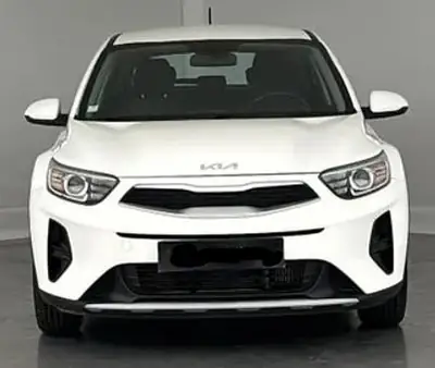 Kia Stonic 1.2 CVVT — SUV urbain compact, moteur économe et sans accident — vue extérieure