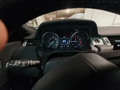 Land Rover Range Rover Evoque 2.0 Si4 Cabriolet — Élégance décapotable et motricité 4x4 — vista posteriore