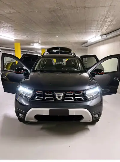 Dacia Duster 1.3 TCe 150 Extreme — SUV compact robuste, première main, 35'000 km seulement — exterior view