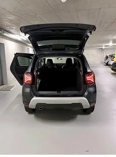 Dacia Duster 1.3 TCe 150 Extreme — SUV compact robuste, première main, 35'000 km seulement — dashboard