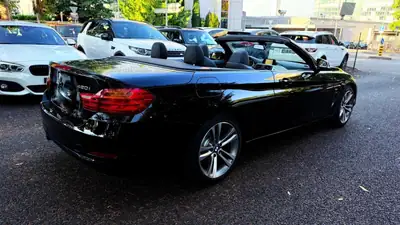 BMW 420i Cabriolet Luxury Line — Élégance décapotable, motorisation efficace — tableau de bord