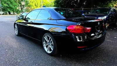 BMW 420i Cabriolet Luxury Line — Élégance décapotable, motorisation efficace — Miniature 7