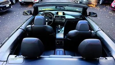 BMW 420i Cabriolet Luxury Line — Élégance décapotable, motorisation efficace — Miniature 11