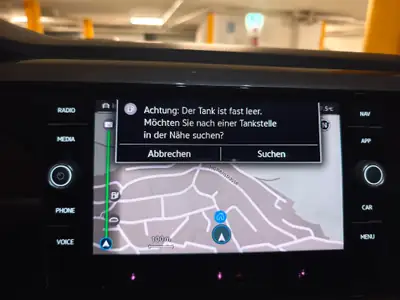 VW Taigo 1.0 TSI Style DSG — Petit SUV urbain, faible kilométrage, automatique — arrière