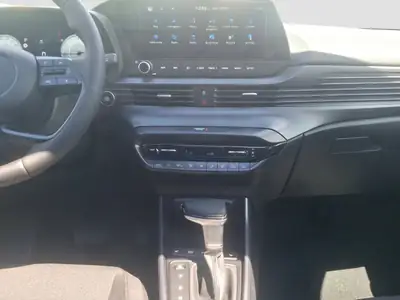 Hyundai i20 Vertex DCT — Citadine premium avec technologie turbo et transmission automatique — Miniature 12