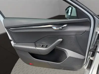 Skoda Octavia Combi 2.0 TDI DSG — Monospace familial économe, 137'000 km — Miniature 11