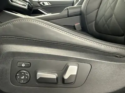 BMW X5 xDrive 40d M Sport Pro — SUV premium diesel hybride, 6500 km seulement — Miniature 11