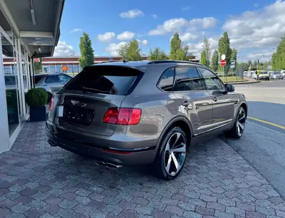 Bentley Bentayga V8 — SUV de luxe 549 ch, sans sinistre, livraison Suisse — détail