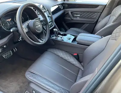 Bentley Bentayga V8 — SUV de luxe 549 ch, sans sinistre, livraison Suisse — Miniature 8