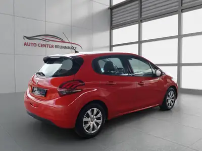 Peugeot 208 1.2 e-VTI Active — Citadine dynamique, boîte automatique et entretien complet — Miniature 7