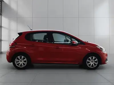 Peugeot 208 1.2 e-VTI Active — Citadine dynamique, boîte automatique et entretien complet — Miniature 8