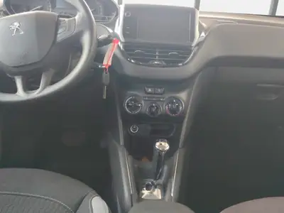 Peugeot 208 1.2 e-VTI Active — Citadine dynamique, boîte automatique et entretien complet — Miniature 14