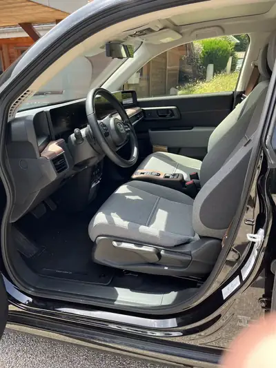 Honda e Advance 2023 — Citadine électrique compacte, 18 000 km seulement — arrière