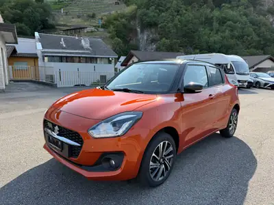 Suzuki Swift 1.2 Hybrid Compact Top 4x4 — Citadine agile avec moteur écologique — arrière