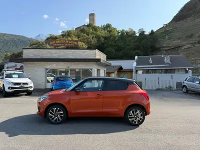 Suzuki Swift 1.2 Hybrid Compact Top 4x4 — Citadine agile avec moteur écologique — vue extérieure