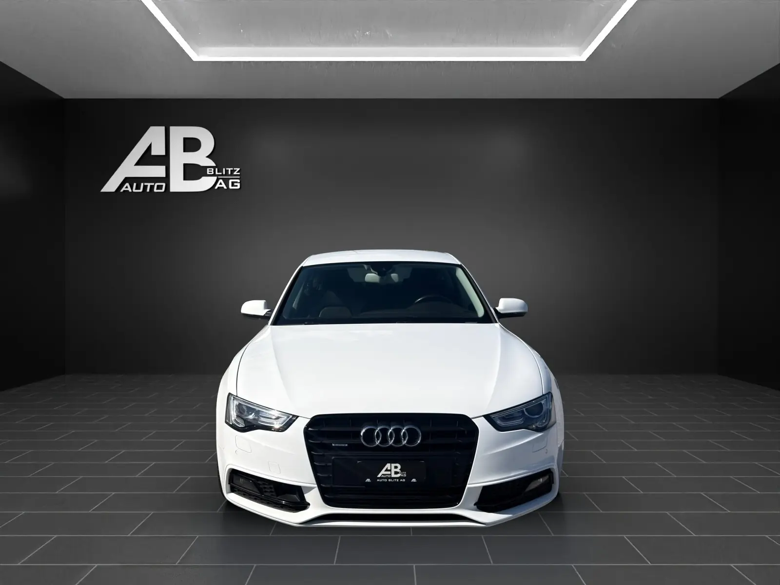 Audi A5 2012 occasion Hunzenschwil — 1