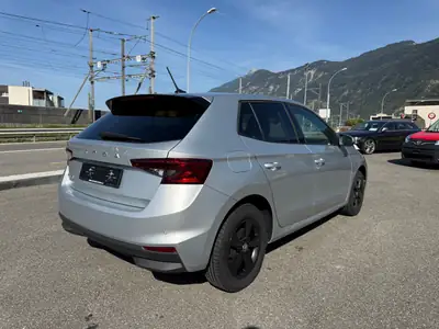 Skoda Fabia 1.0 TSI Ambition — Citadine polyvalente, 15 000 km seulement — Miniature 7