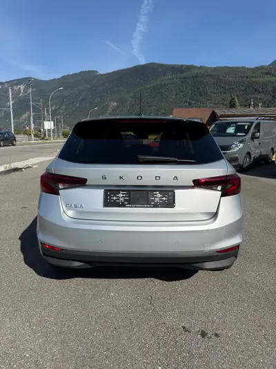 Skoda Fabia 1.0 TSI Ambition — Citadine polyvalente, 15 000 km seulement — Miniature 8