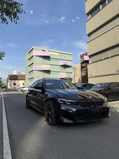 BMW M340i xDrive 2022 — Berline sportive hybride, 80000 km, noir métallisé — vista esterna