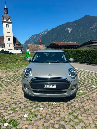 MINI Cooper 2018 — Citadine maligne, 155'000 km, motorisation efficace — vista esterna