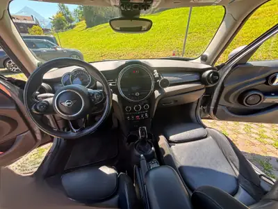 MINI Cooper 2018 — Citadine maligne, 155'000 km, motorisation efficace — cruscotto