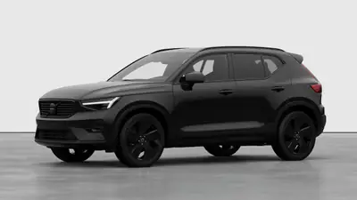 Volvo XC40 2.0 B4 MH Black Edition — SUV hybride léger, ultra économique et quasi neuf — vue extérieure