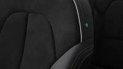 Volvo XC40 2.0 B4 MH Black Edition — SUV hybride léger, ultra économique et quasi neuf — Miniature 12