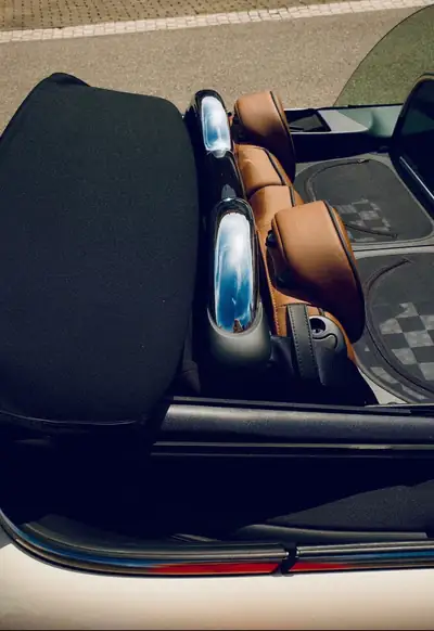 MINI Cabrio John Cooper Works — Roadster sportif 211 ch, faible kilométrage — arrière