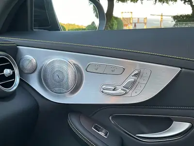 Mercedes-Benz C 63 S AMG — Coupé haute performance, 510 ch et finition Magno exclusive — Miniatur 10