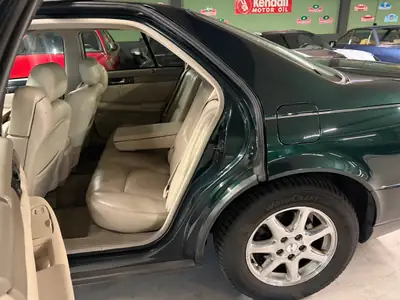 Cadillac Seville SLS 4.6 Northstar — Berline américaine de prestige, moteur V8 puissant — interior
