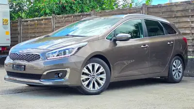 Kia Ceed 1.6 GDi Style — Break pratique et économique, entretien complet — fianco