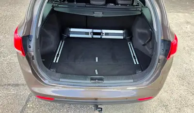 Kia Ceed 1.6 GDi Style — Break pratique et économique, entretien complet — interni
