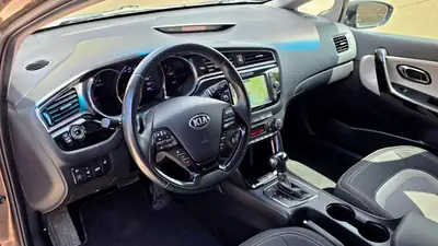 Kia Ceed 1.6 GDi Style — Break pratique et économique, entretien complet — Miniatura 14
