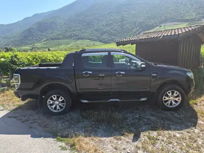 Ford Ranger 2016 — Pick-up robuste 200 ch diesel, transmission intégrale tout-terrain — arrière