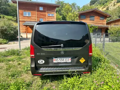 Mercedes-Benz EQV 300 Avantgarde — Monospace électrique 7 places, 46000 km seulement — Detail