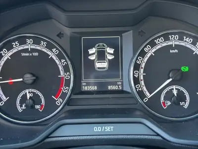 Skoda Octavia Combi 2.0 TDI — Break robuste, sans accident, 183 600 km — Miniature 11
