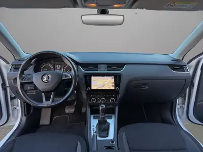 Skoda Octavia Combi 2.0 TDI — Break robuste, sans accident, 183 600 km — Miniature 14