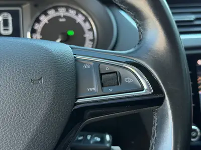 Skoda Octavia Combi 2.0 TDI — Break robuste, sans accident, 183 600 km — Miniature 24