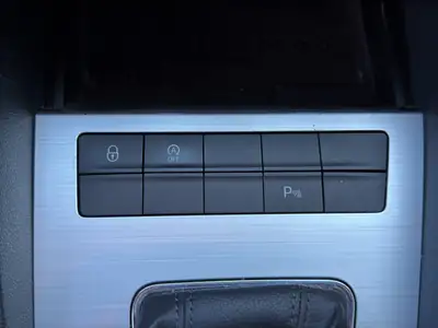 Skoda Octavia Combi 2.0 TDI — Break robuste, sans accident, 183 600 km — Miniature 26