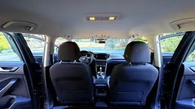 VW T-Roc 1.5 TSI EVO Advance DSG — SUV compact dynamique, 50'000 km seulement — Miniature 8