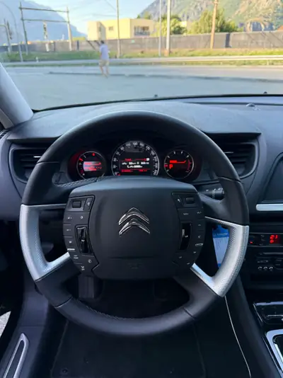 Citroën C5 Berline 1.6 Turbo Exclusive — Première main, 46 600 km, garantie — Miniature 11