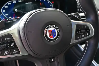 BMW-Alpina D3 S BiTurbo Touring xDrive — Performance diesel avec 355 ch et roues Alpina signature — Miniature 16