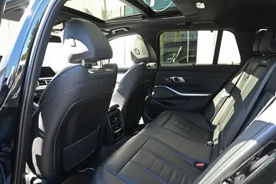 BMW-Alpina D3 S BiTurbo Touring xDrive — Performance diesel avec 355 ch et roues Alpina signature — Miniature 24