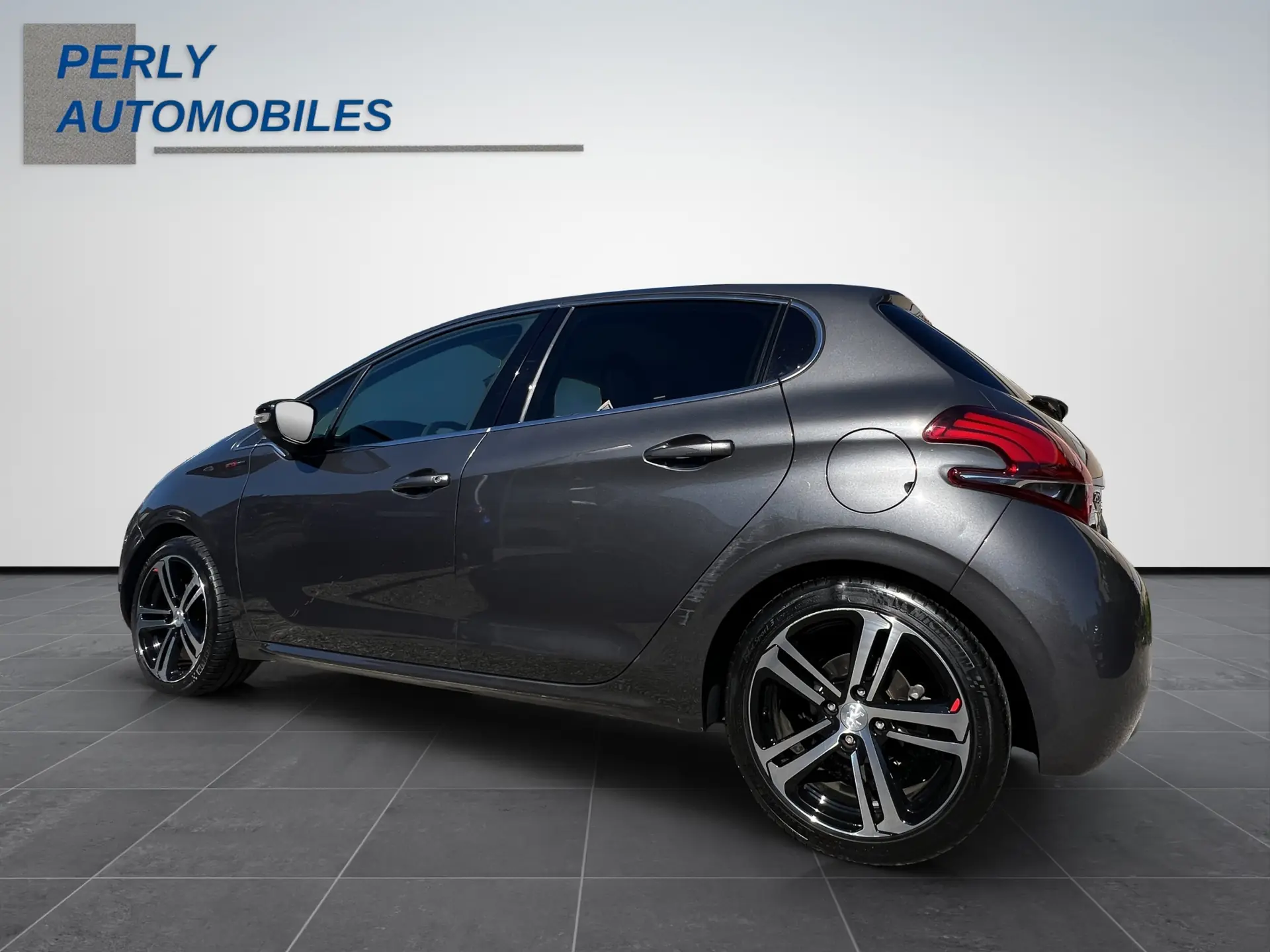 Peugeot 208 2018 occasion Perly — 4