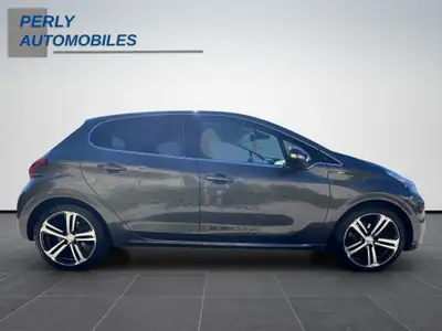 Peugeot 208 1.2 PureTech GT Line — Citadine dynamique, expertisée et économe — Miniature 7