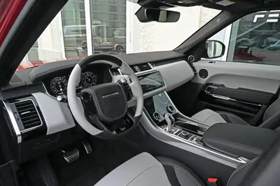 Range Rover Sport SVR 5.0 V8 Bi-Compresseur — 575 ch, Design Firenze Red Signature — Miniature 14