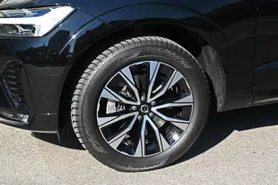 Volvo XC60 B4 Diesel Mild Hybrid AWD — SUV Premium Robuste, 46 500 km Seulement — détail