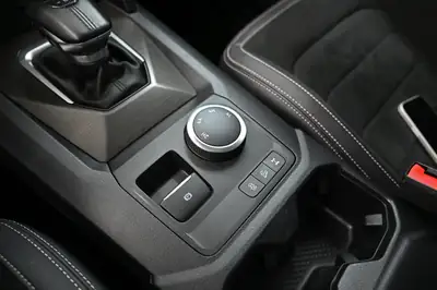 VW Amarok 3.0 TDI Style Winter — Pickup robuste 240 ch, 4Motion, peu kilométré — Miniature 18